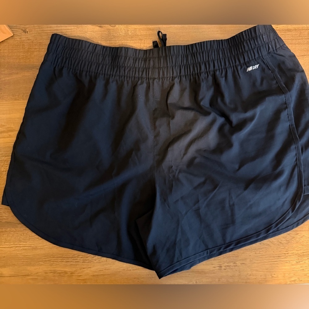New Balance Black Performance Shorts - Picture 3 of 4